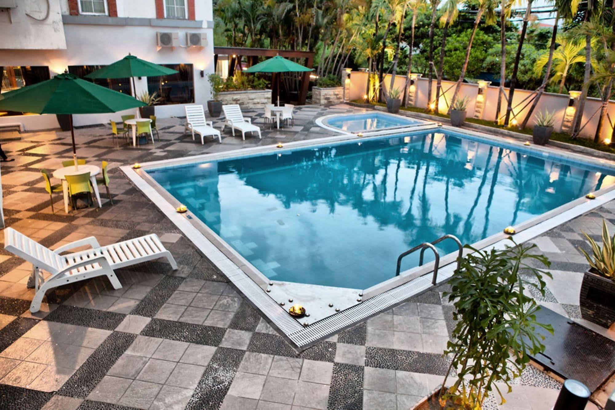 Villa Country Residence Σουραμπάγια Εξωτερικό φωτογραφία